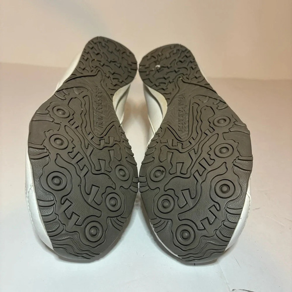 New Balance 442 Gray City Low Sneakers Shoes Womens 10.5 D White Gray Leather - Picture 8 of 9